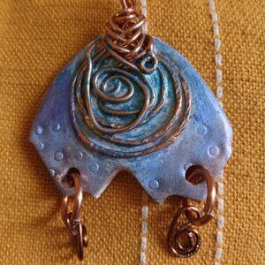 HAND MADE WIRE AND POLYMER CLAY PENDANT